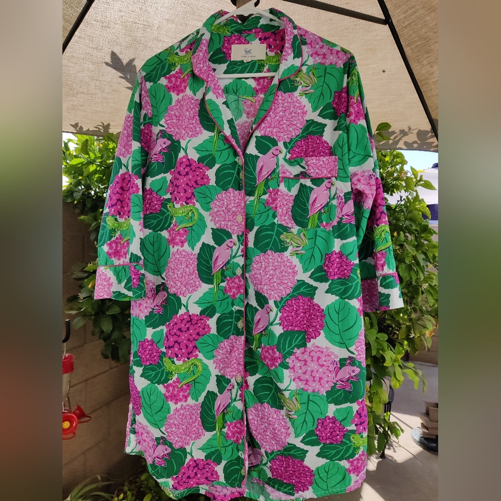 Like New Printfresh Sleep Shirt in Secret Garden, size small